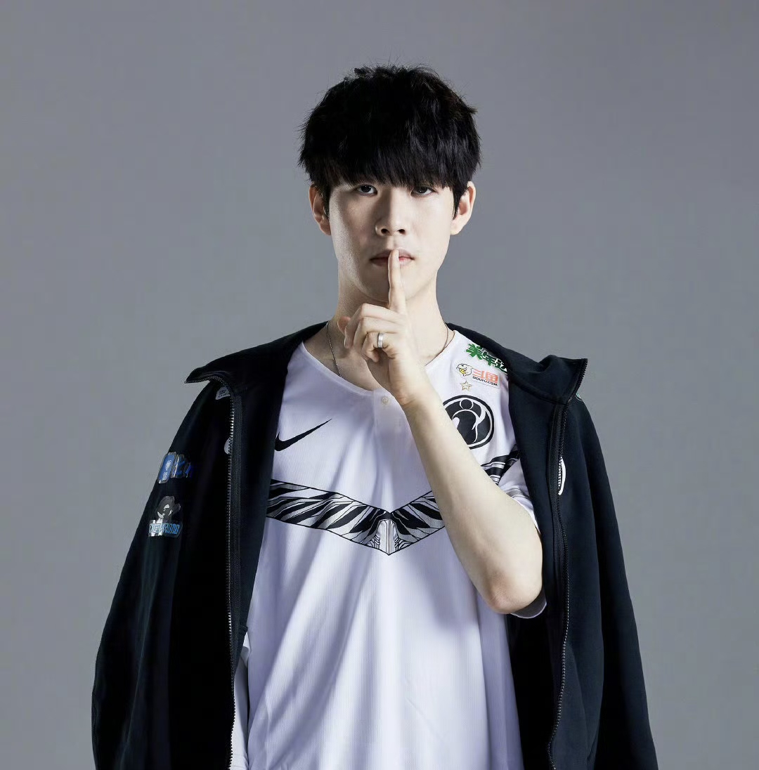 双方战术重 双方战术重